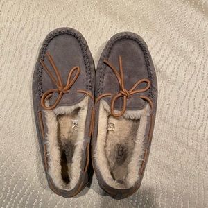 Womens Ugg Dakota Moccasin 9